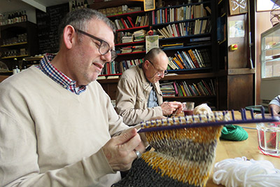 Tricotons ferme Les Papillons Blancs de Lille yarn bombing
